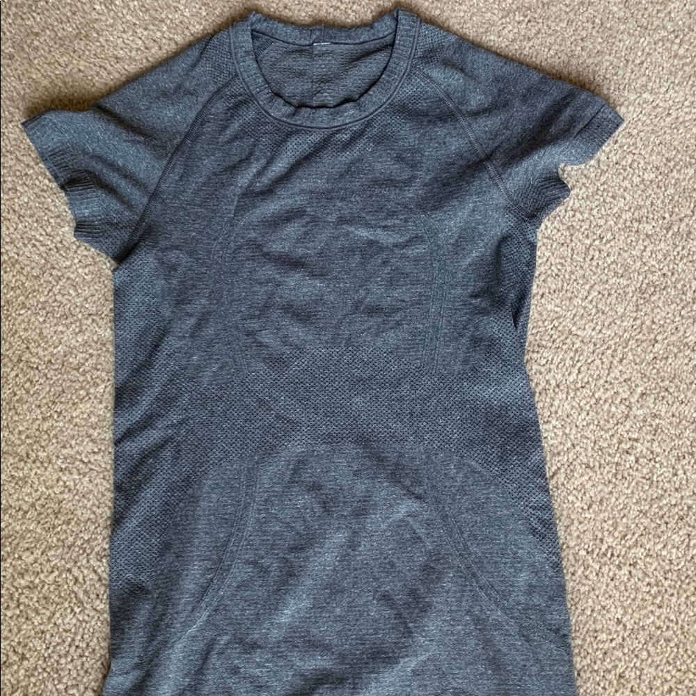 Lululemon Short Sleeve Fitted Shirt